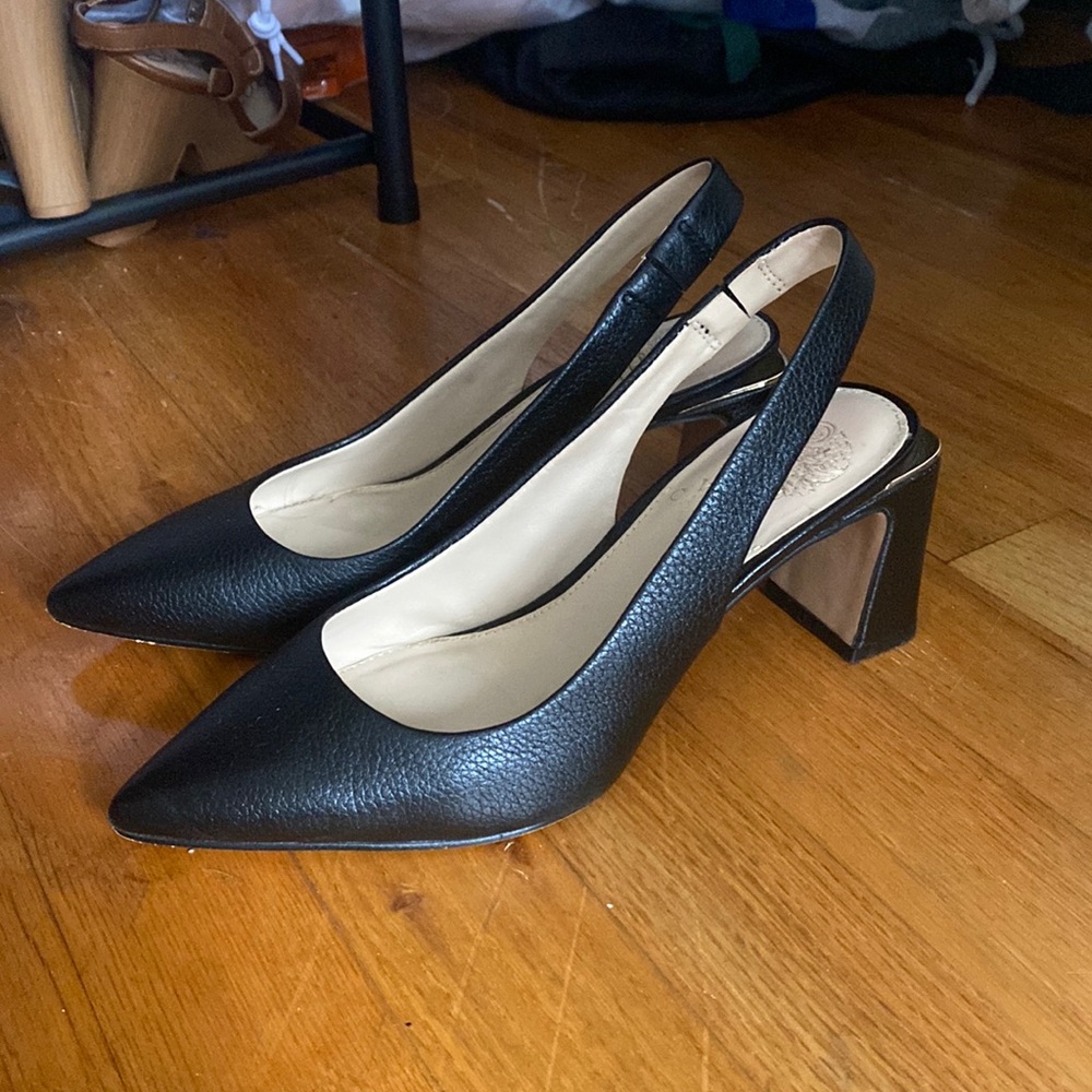 Vince Camuto Hamden sling back size 5